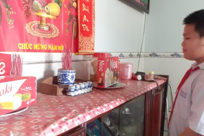 Thăm hỏi gia đình liệt sĩ nhân ngày 22/12/2022